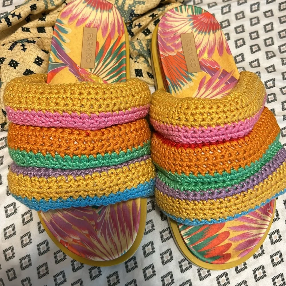 Farm Rio Sandals - Picture 3 of 6